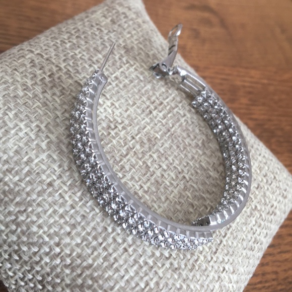 DONATED Silver tone Rhinestone hoops - Picture 6 of 7